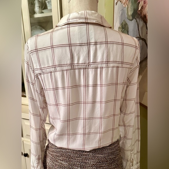 EUC Abercrombie & Fitch Super Soft “BoyFriend” Style Blouse. Size Medium - Picture 7 of 13